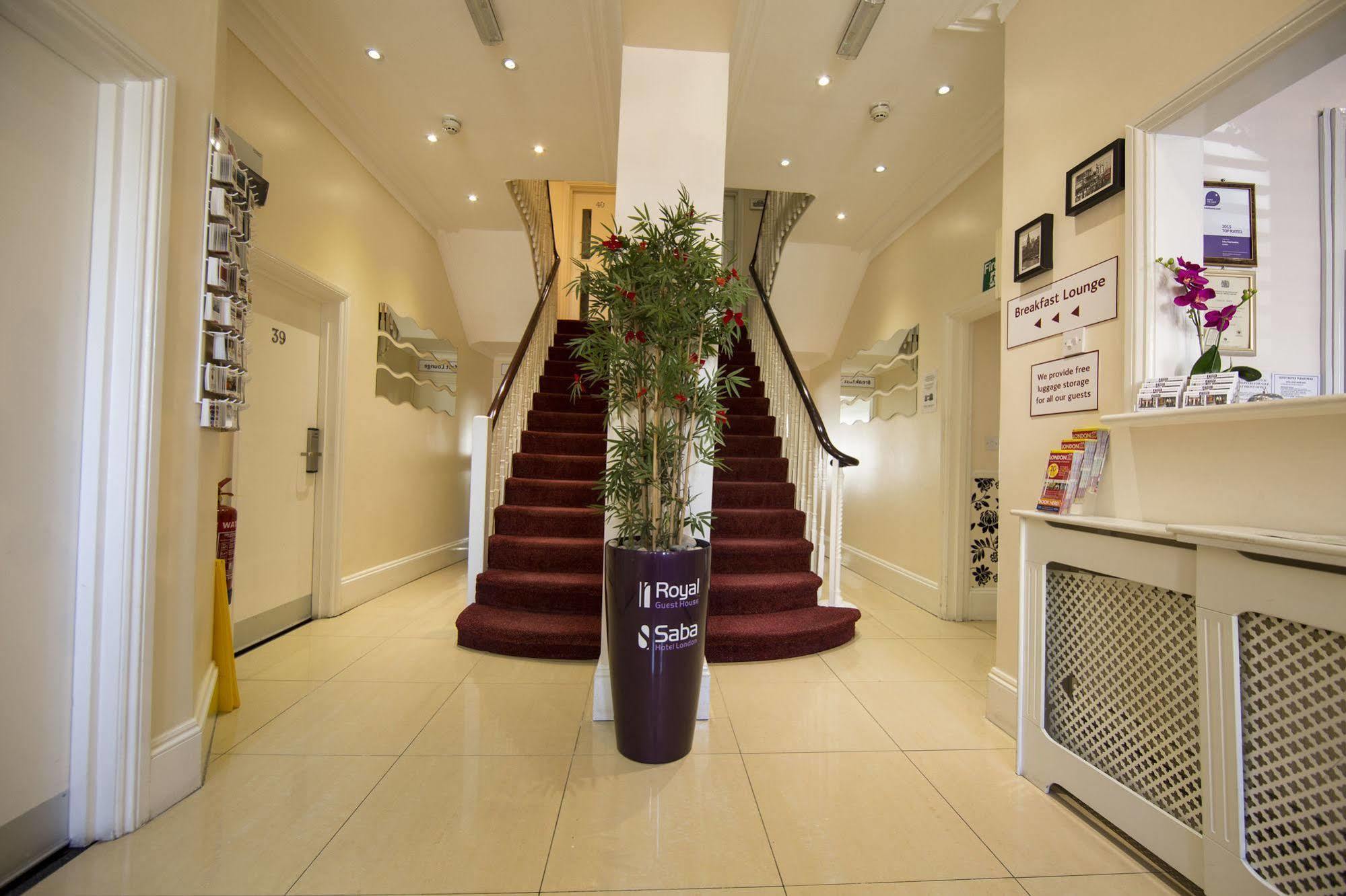 Saba Hotel 3*